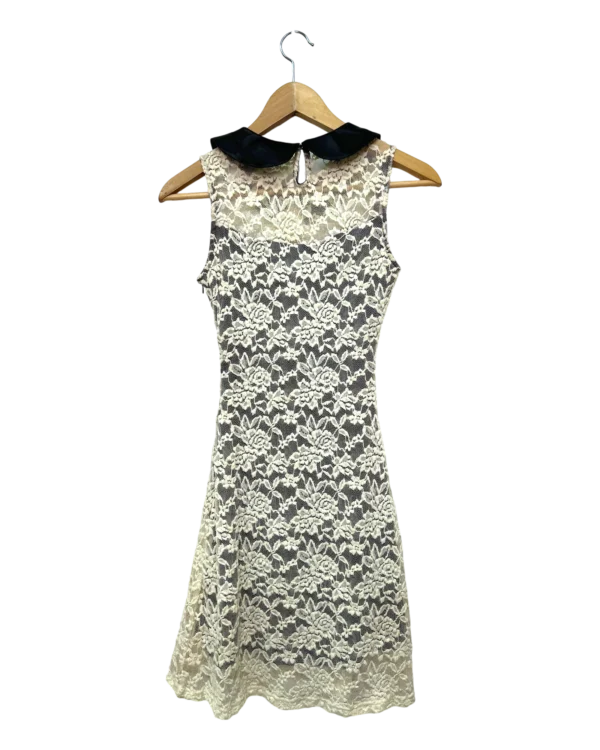AgAD5RMAAmMUWFU_processed White Lace A Line Mini Dress Size S