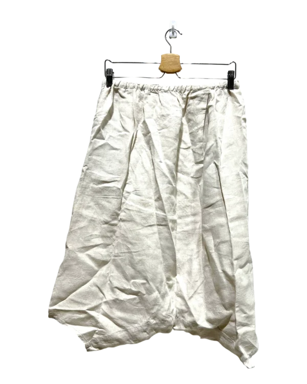 AgADIRIAAjjXsVU_processed Ivory Flowy Midi Skirt Size M