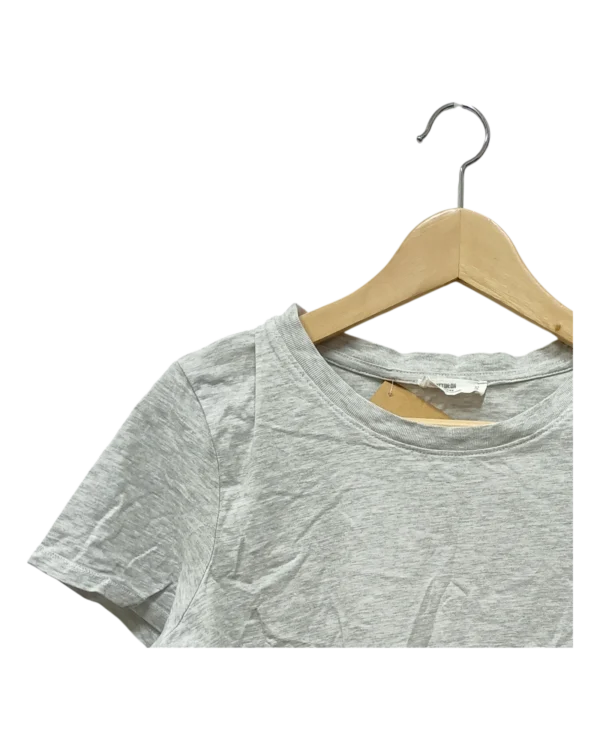 AgADXBQAAjZbwVQ_processed_large_0 Grey Cropped Basic Tee Size M