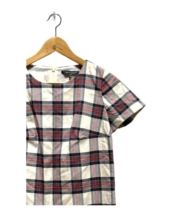 AgADzRMAAjjXuVU_processed_large_1 White Red Plaid Shift Dress Size L