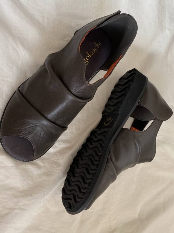 i-img900x1200-17796959208793fythxv83536 Charcoal Cut Out Wedge Sandals Size UK6